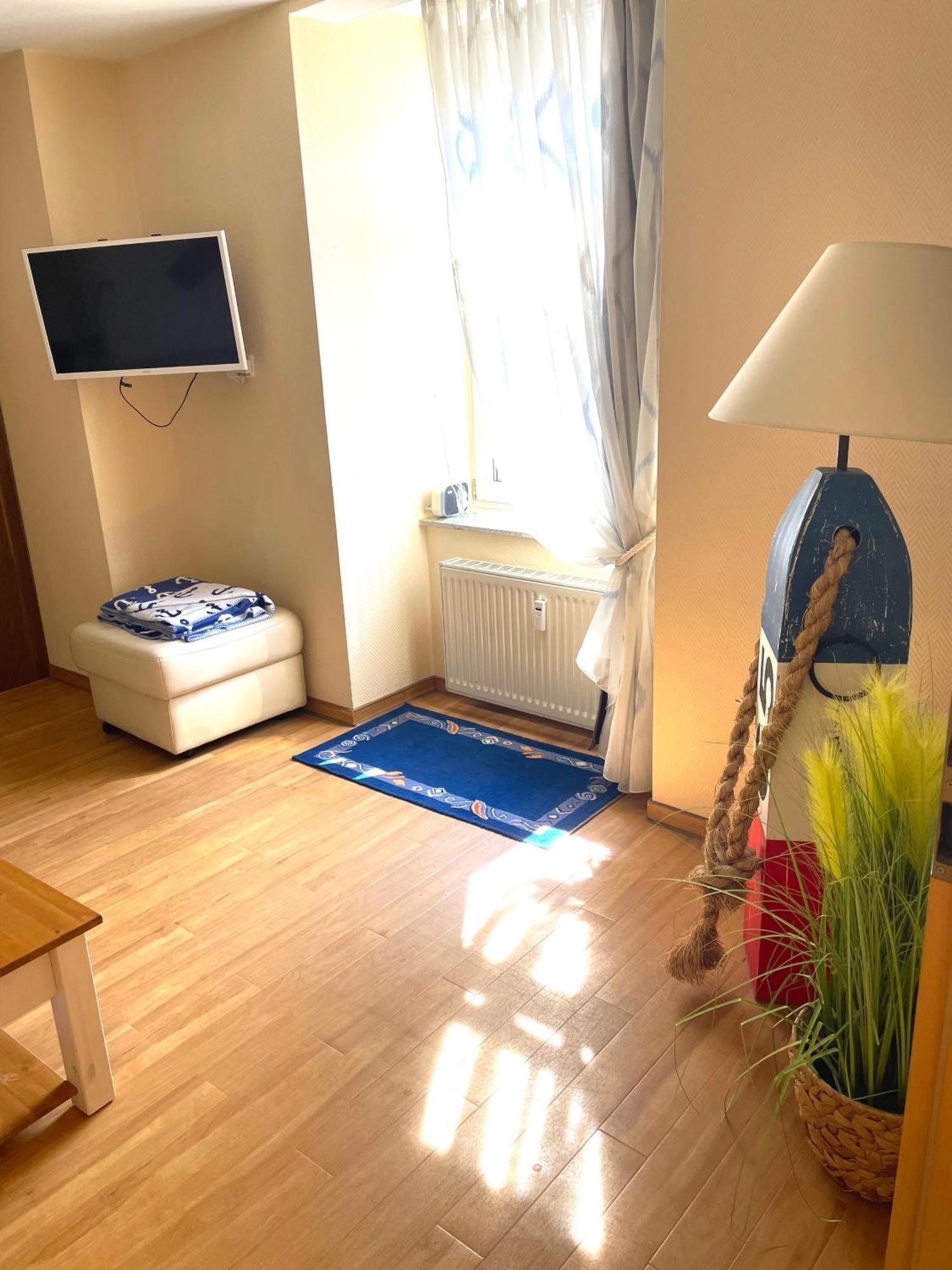 Ostseewind - In Der Strandstrasse-Fuehrt Zur Seebruecke Ostseebad Kühlungsborn Exterior foto